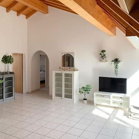 Charming Penthouse With Veranda In The Center Of Brig Kültér fotó
